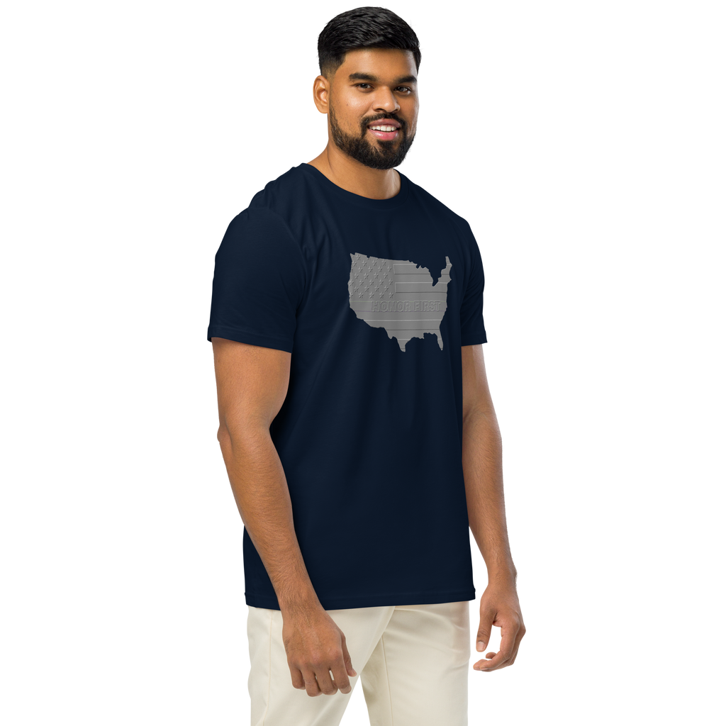 Embossed US Flag Honor First - T-shirt - Unisex organic mid-light