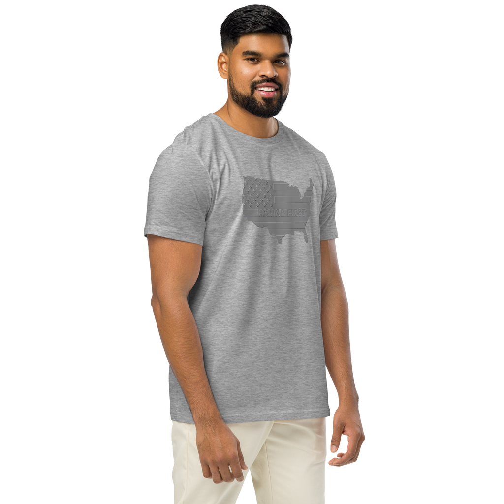 Embossed US Flag Honor First - T-shirt - Unisex organic mid-light